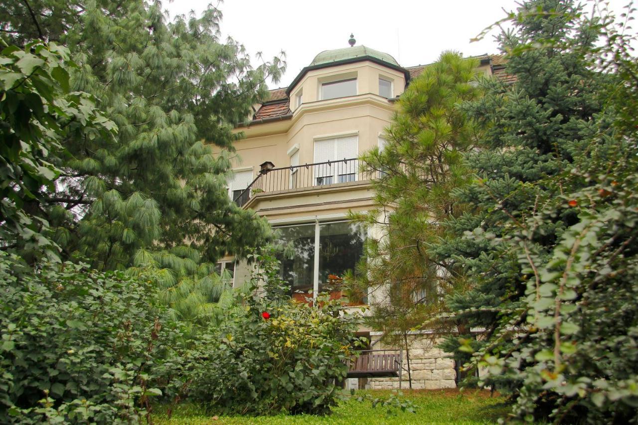 Kalmar Panzio Bed & Breakfast Budapesta Exterior foto